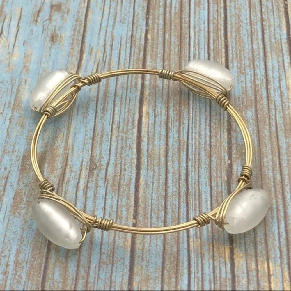 🌼 Wire Glass Bead Artesian Style Gold Bangle Bracelet