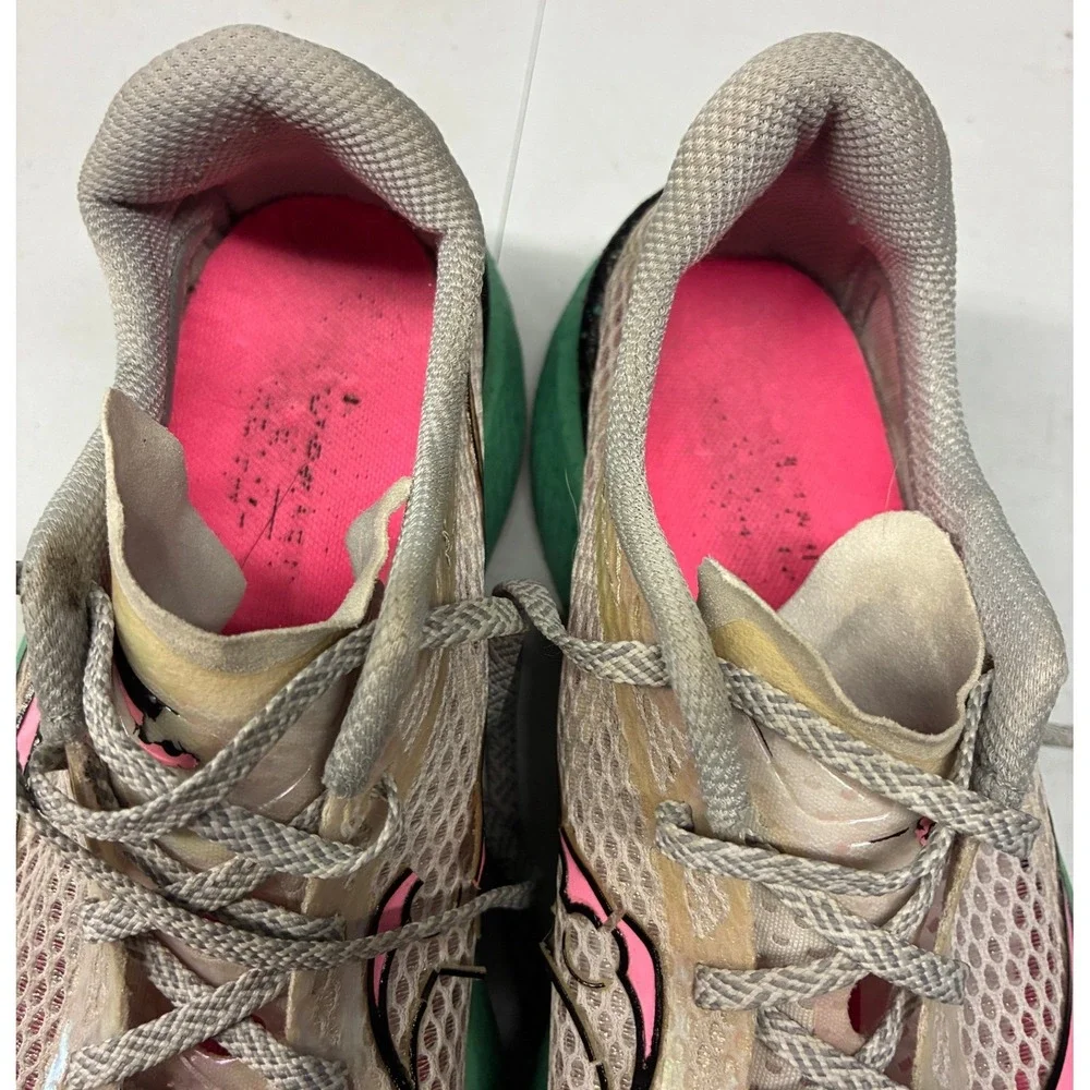 Saucony there some