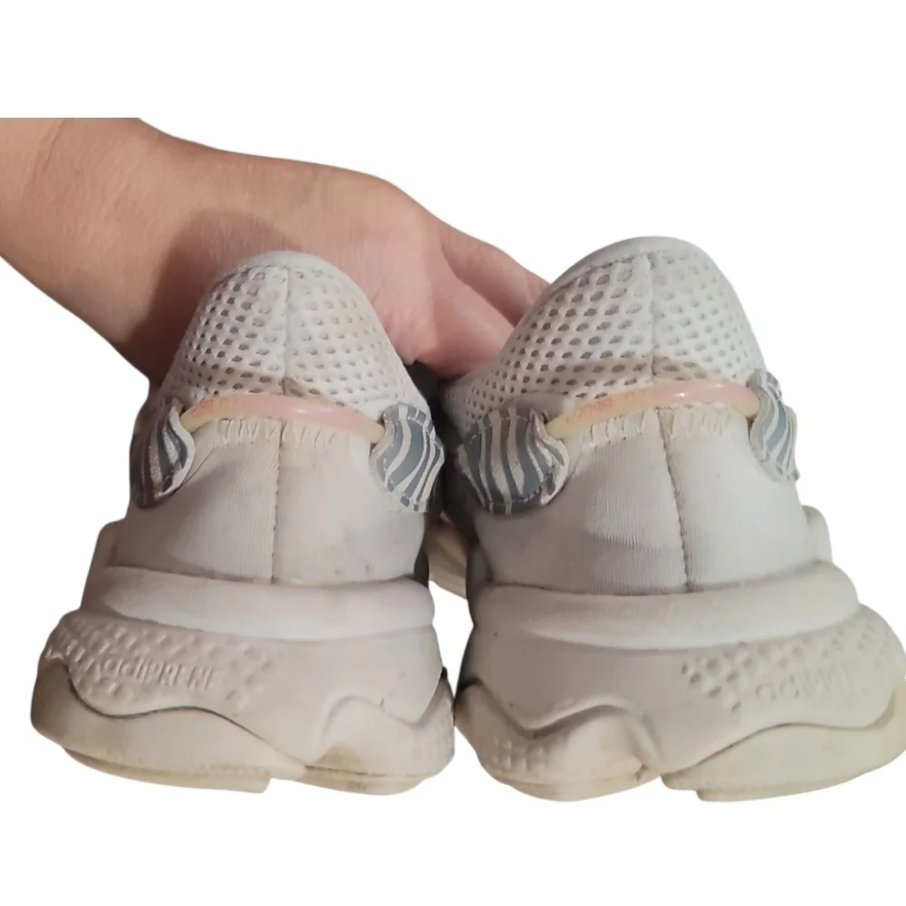 Adidas ozweego night runner athletic running shoes reflective White Sneakers
