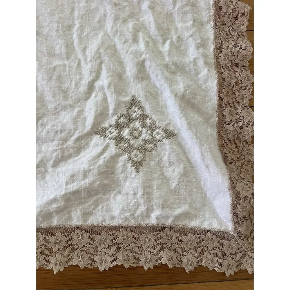 LinenTablecloth border stitch