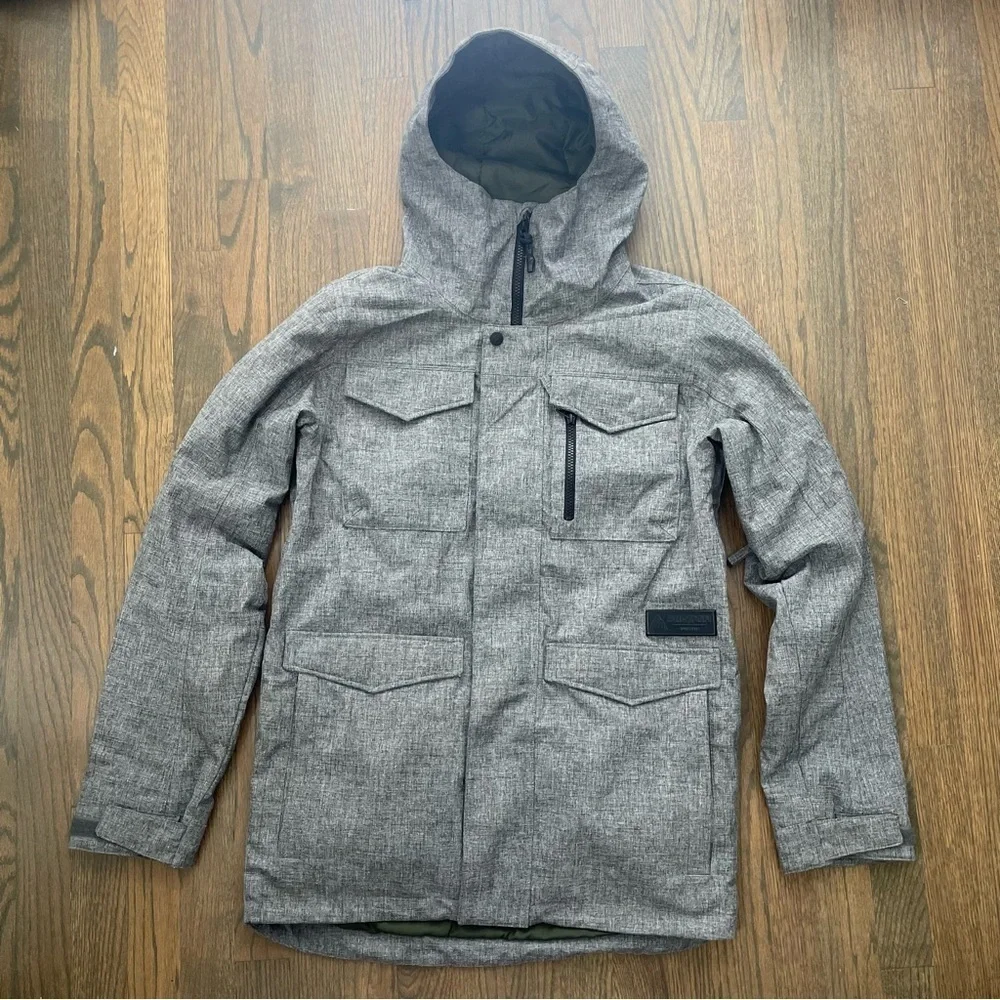 Burton Men's Ski/Snowboard Covert Insulated Thermolite Jacket in Bog Heather