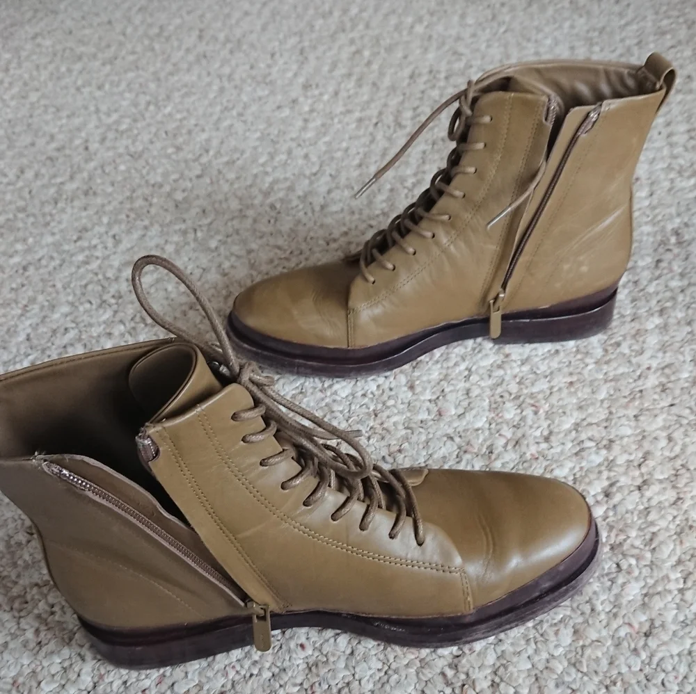 Vince cooper leather
