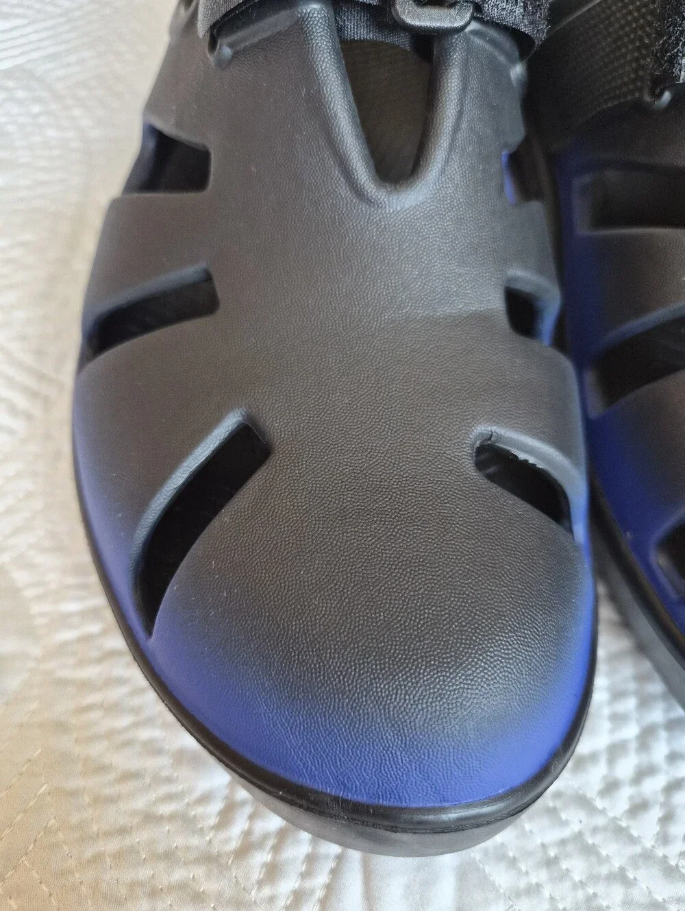 EUC Oofos Oocandoo Recovery Sandals Size Men 11 Royal Blue Black