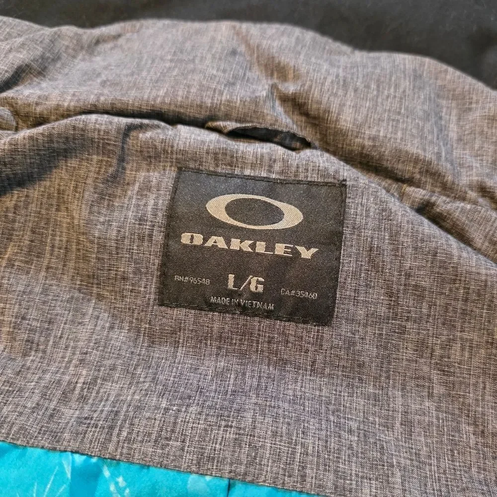 Oakley elevate your