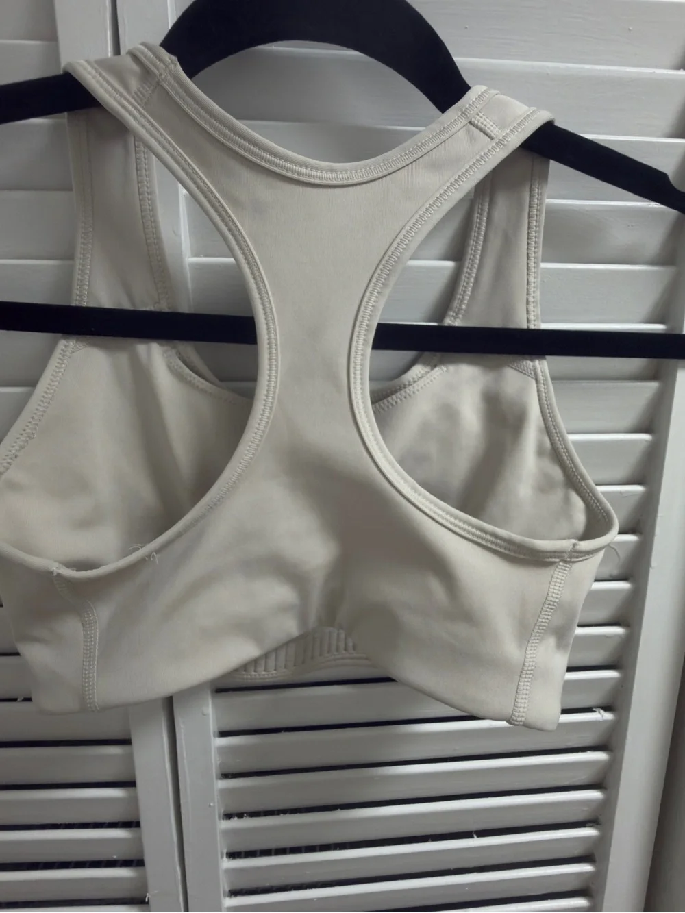 Nike stretchy crop