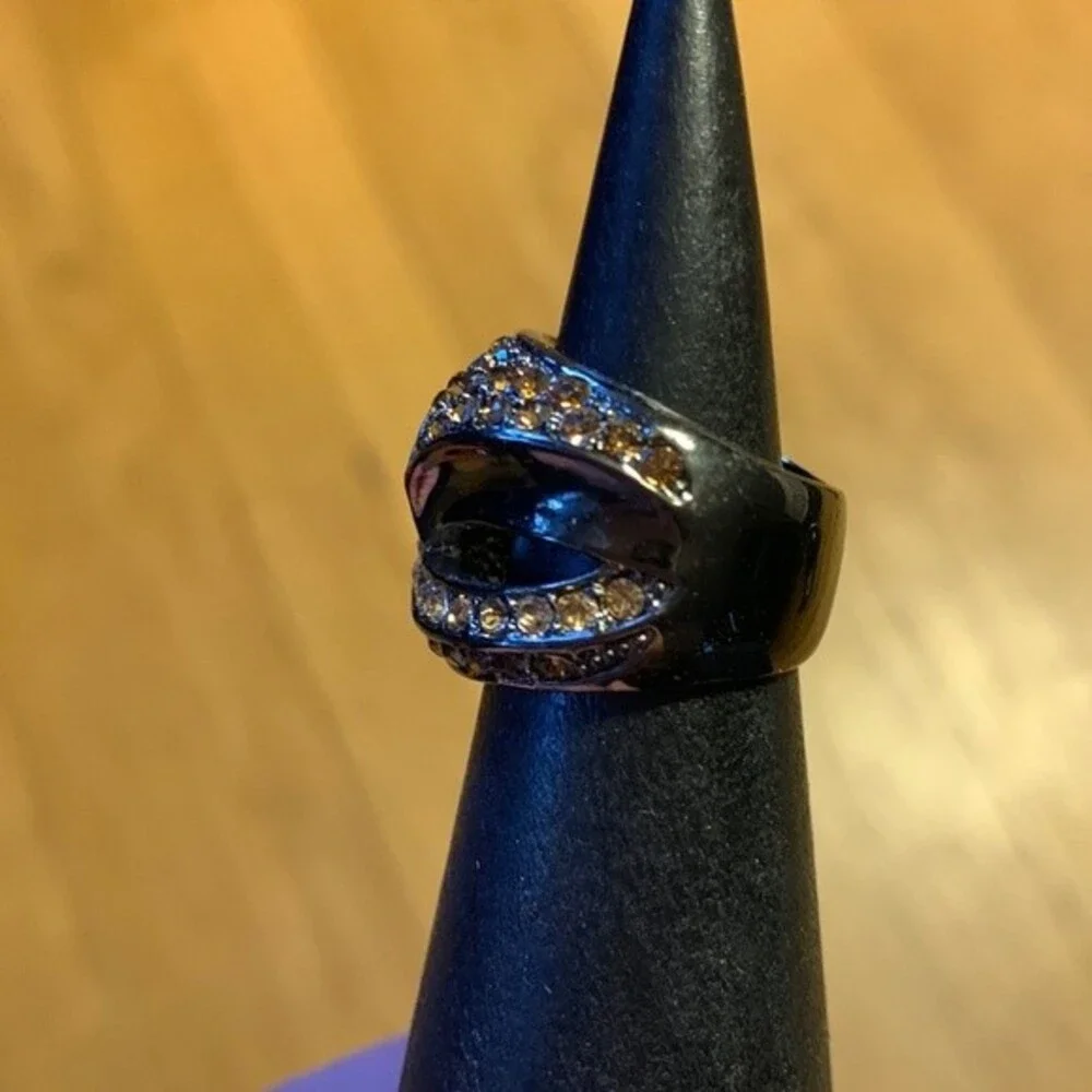 N/A rhinestone ring