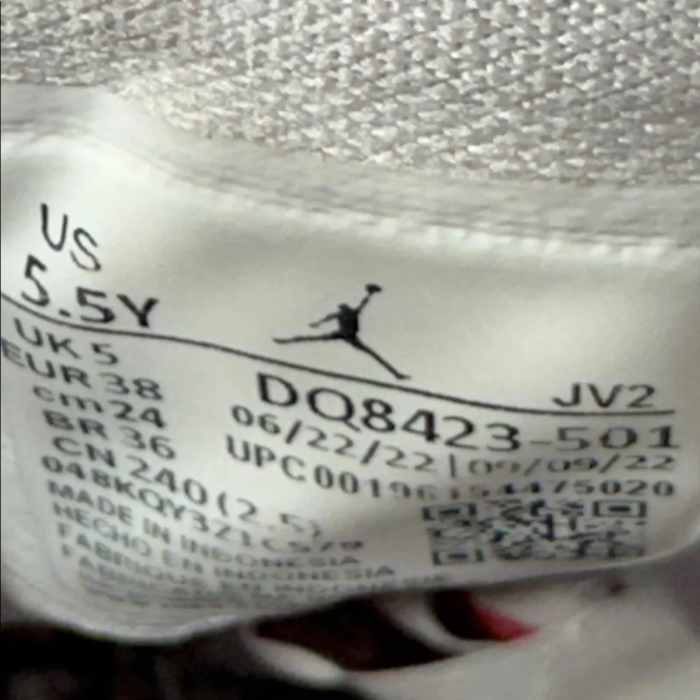 Jordan 1 Mid Barely Grape Ladies Shoes