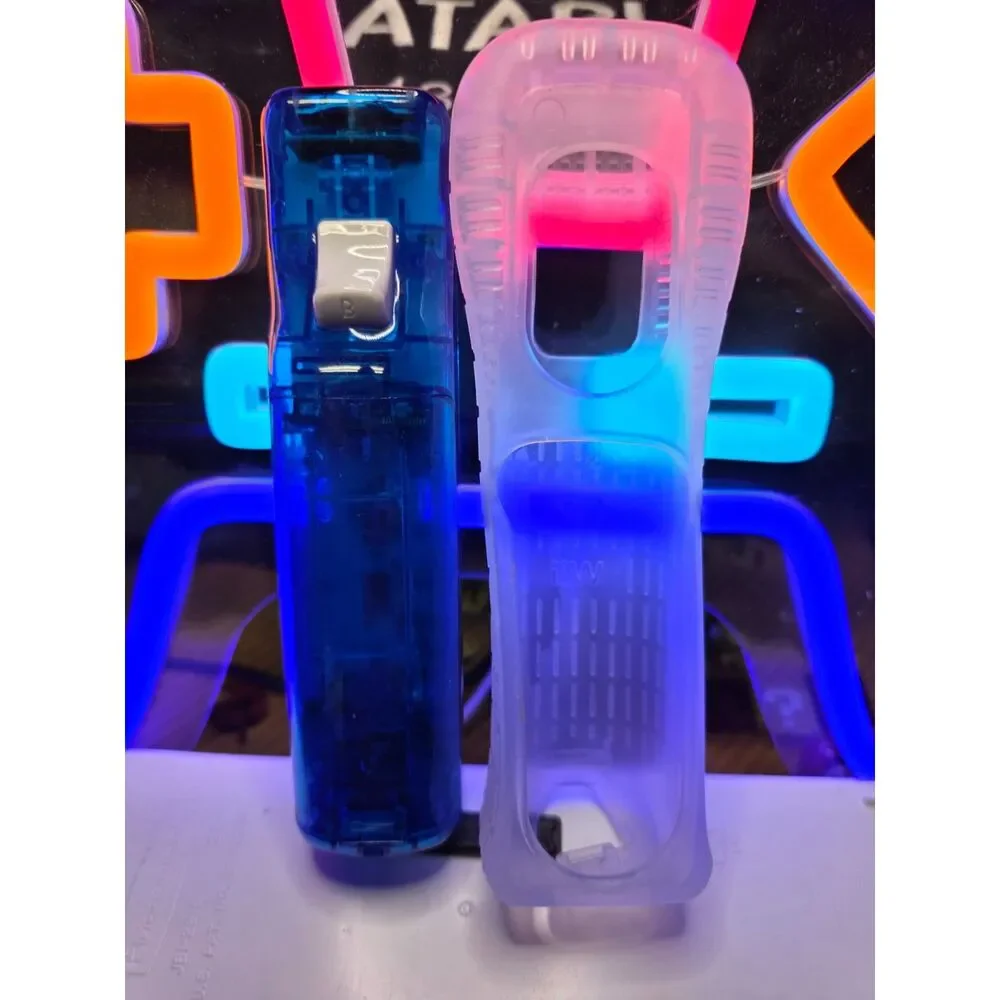 Wii Remote / Wii Mote Translucent Blue Rock Candy