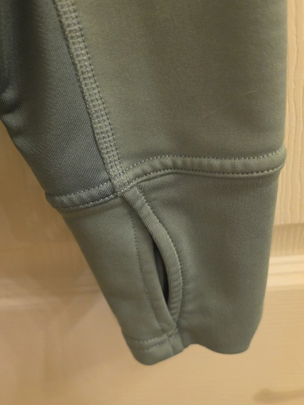 Nike lightweight olive