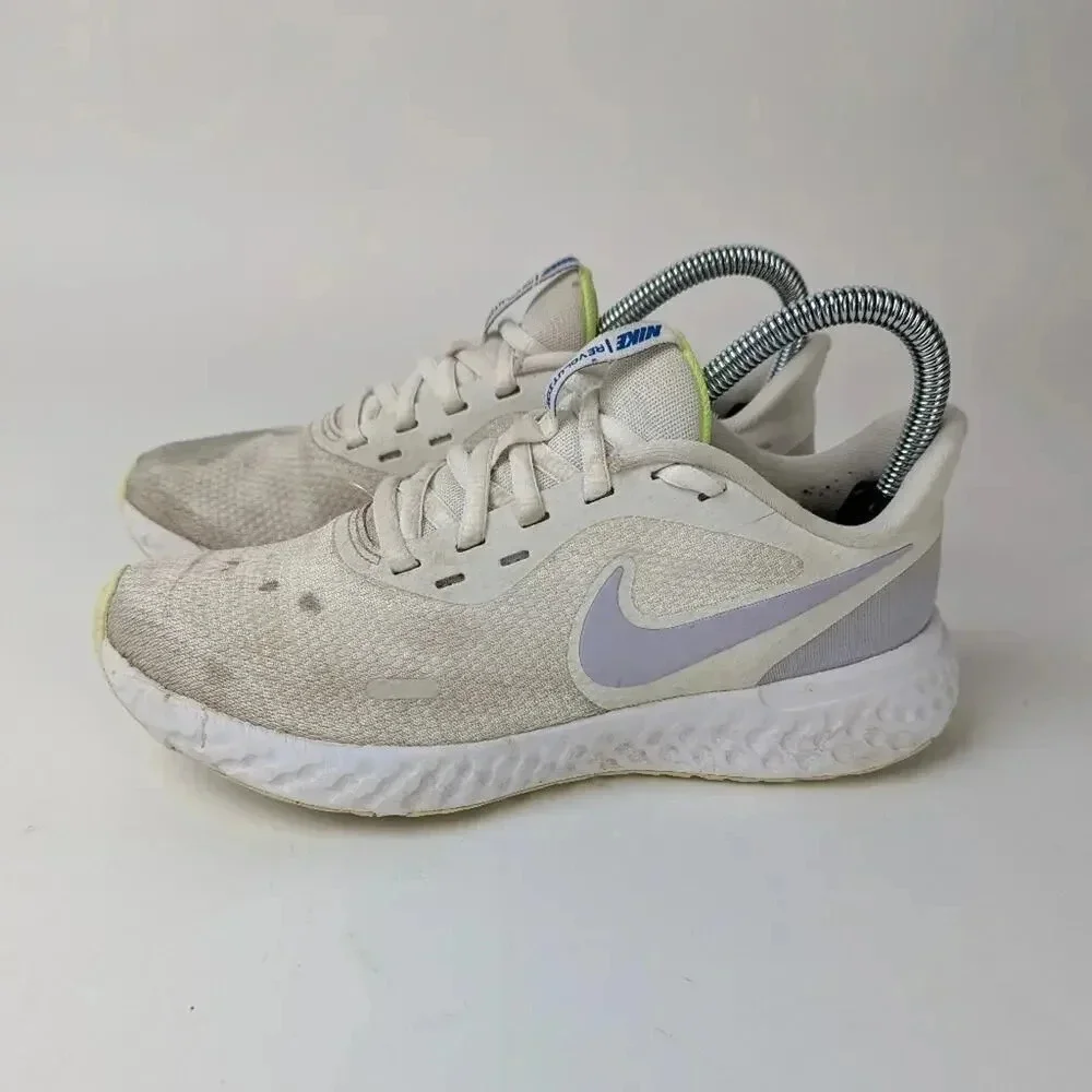 Nike revolution bq3207