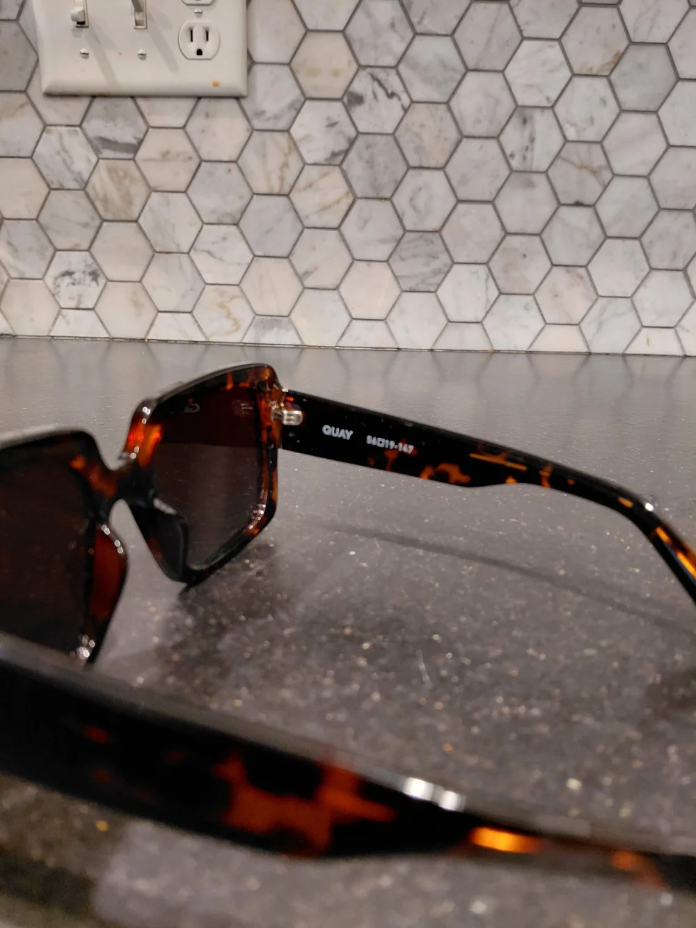 Quay Australia frames modern stylish