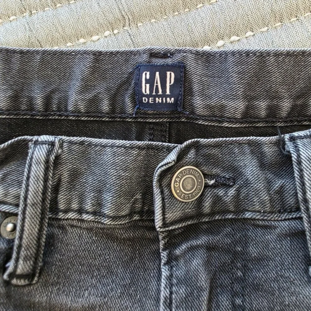 GAP pre owned