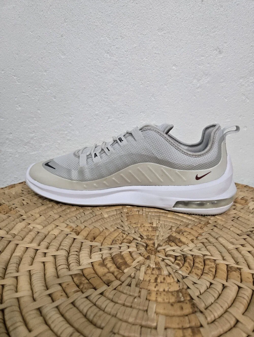 Nike Air Max Axis White Sneakers