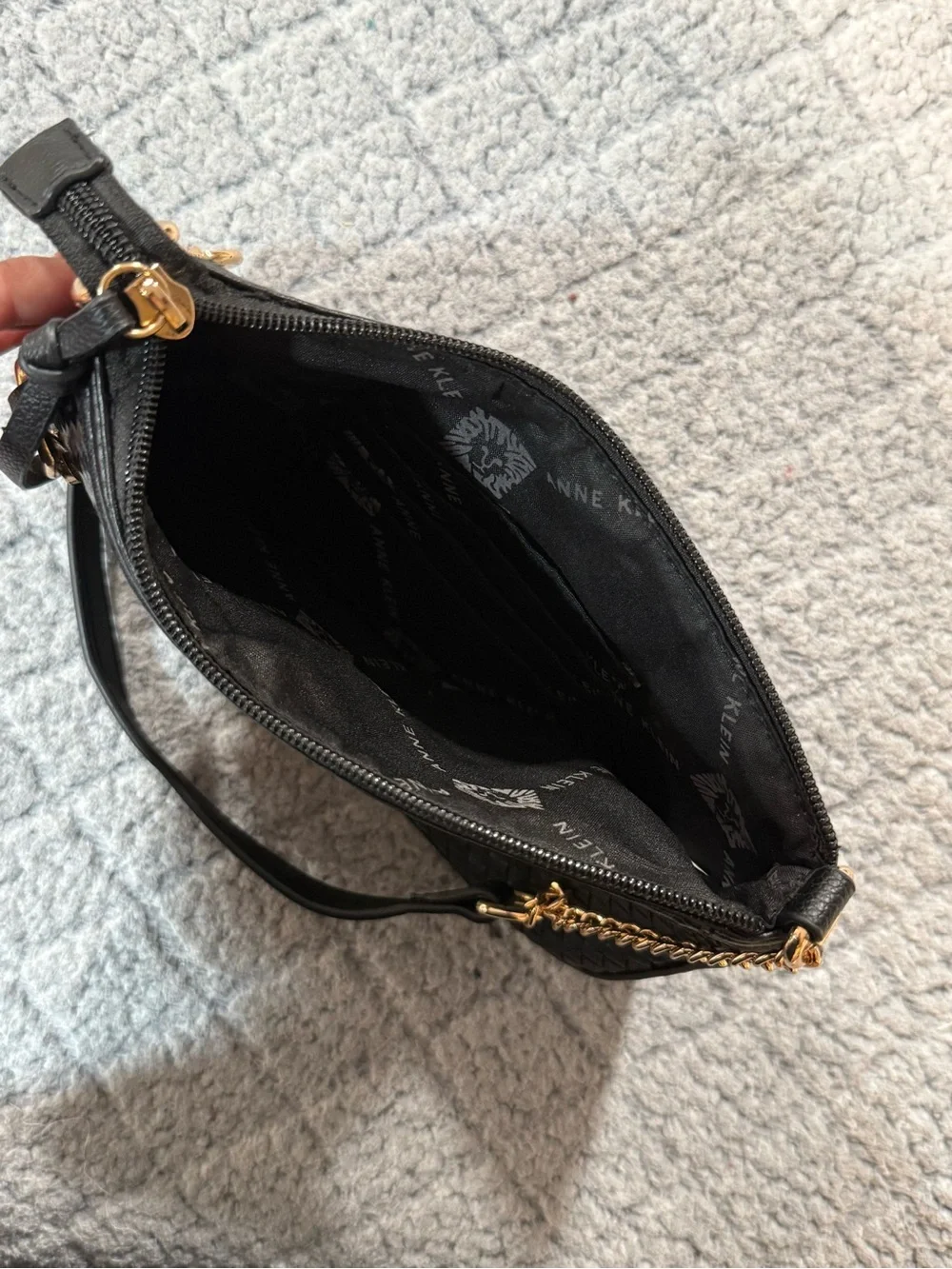 Anne Klein elevates night