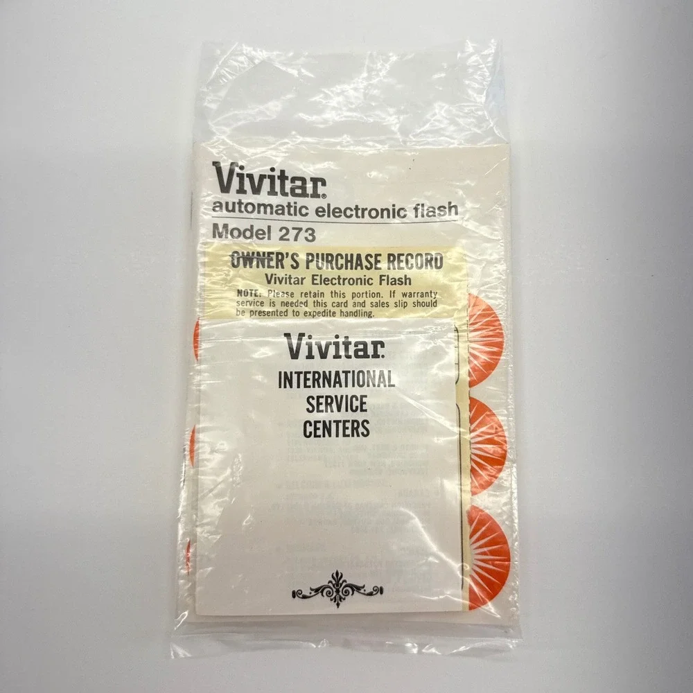 Vivitar Model 273 Automatic Thyristor Electronic Flash with Box and Manual