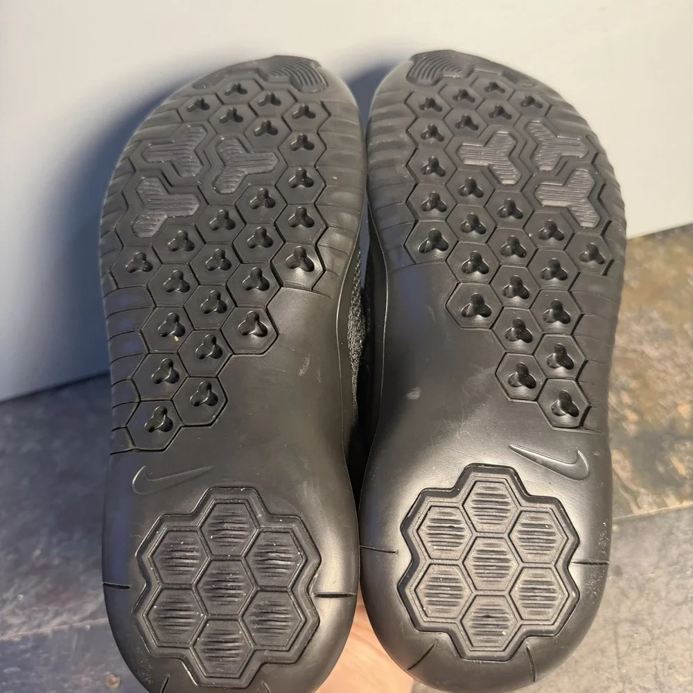 Nike Free TR 8 Triple Black 942888-002 Women's sz 5.5  Gym Training Shoes