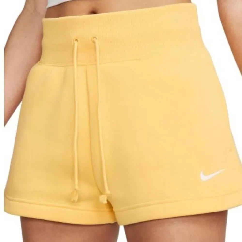 Nike Phoenix Fleece High Rise Shorts FD1409-795 Yellow Gold Women’s Size Medium