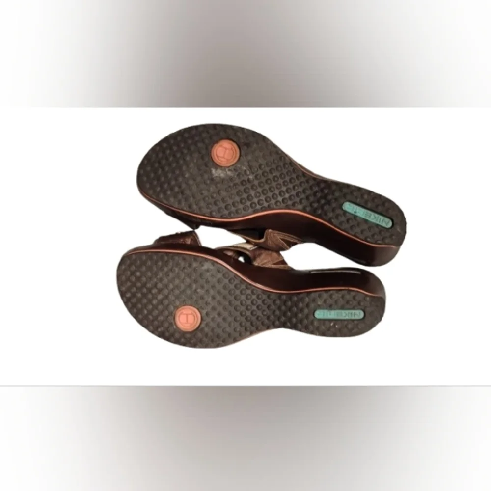 Nike gently used