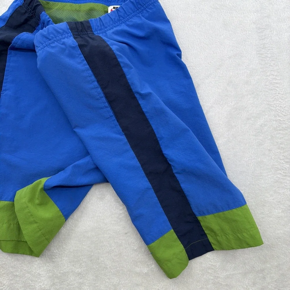 Nike side must various