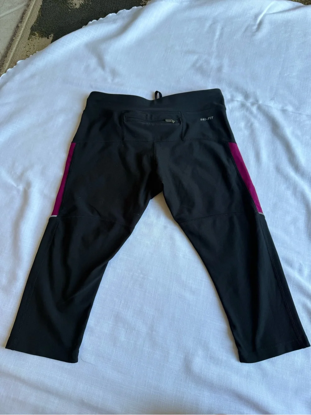 Nike capri leggings