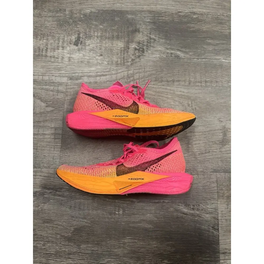 Nike zoomx pink vaporfly