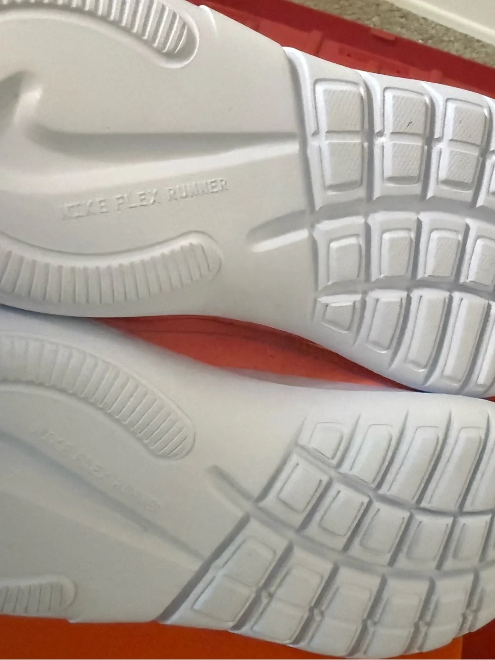 Nike easy slip