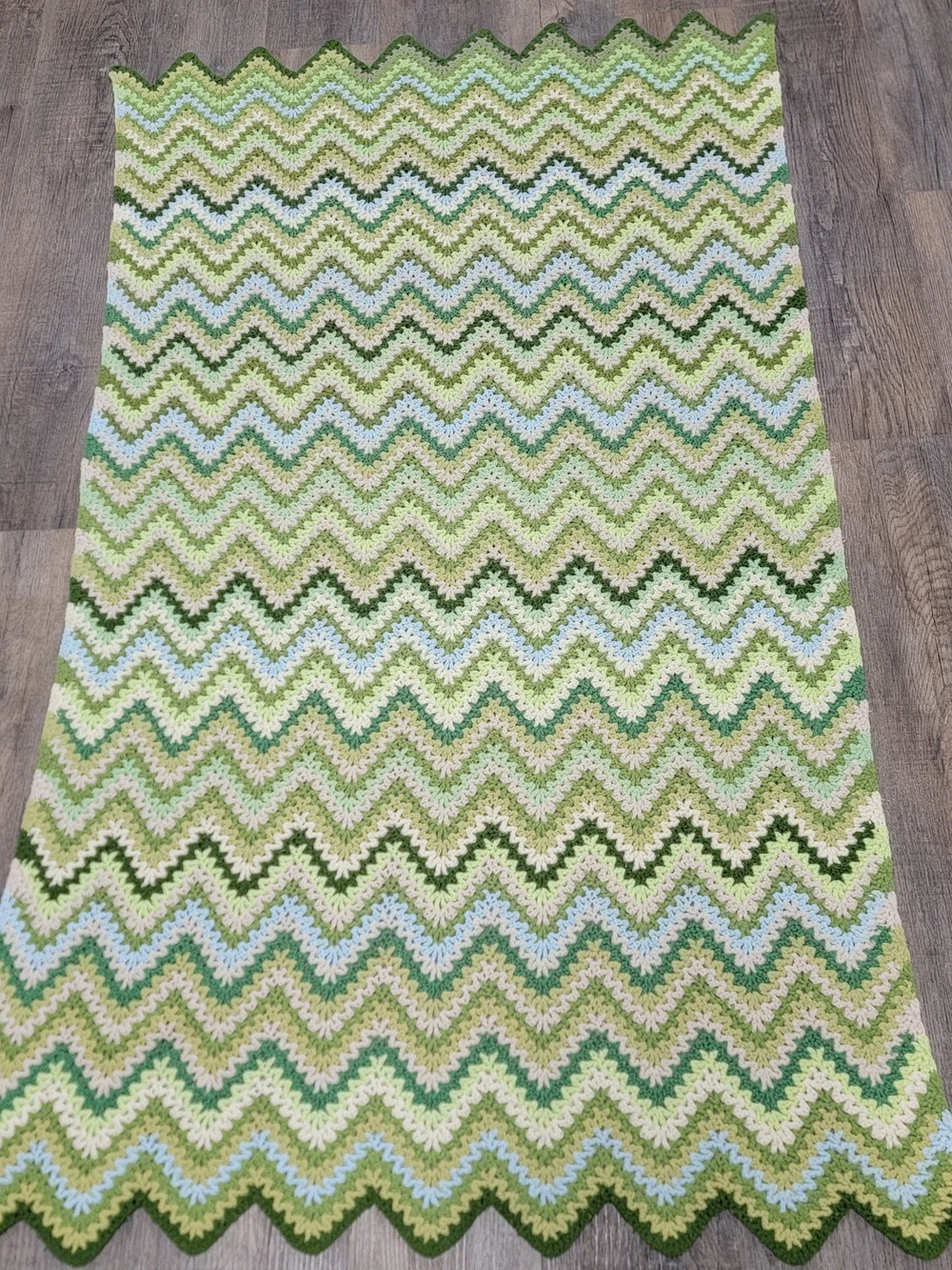 Handmade college any zigzag