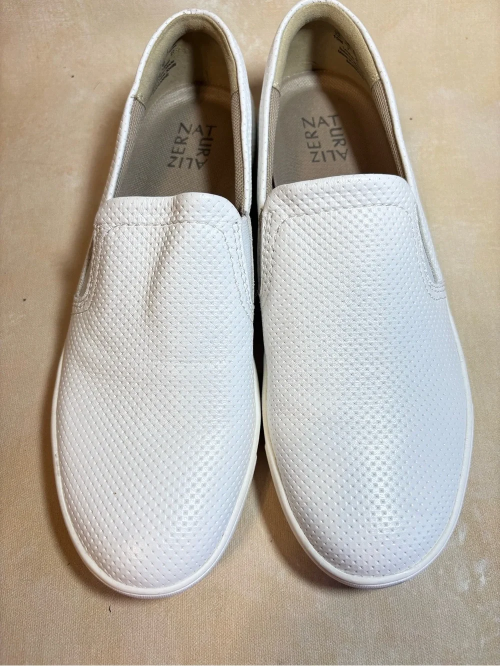 Naturalizer Marianne slip on sneaker, white leather, size 10