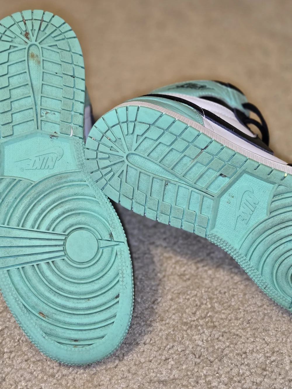 Jordan accents mint overlays