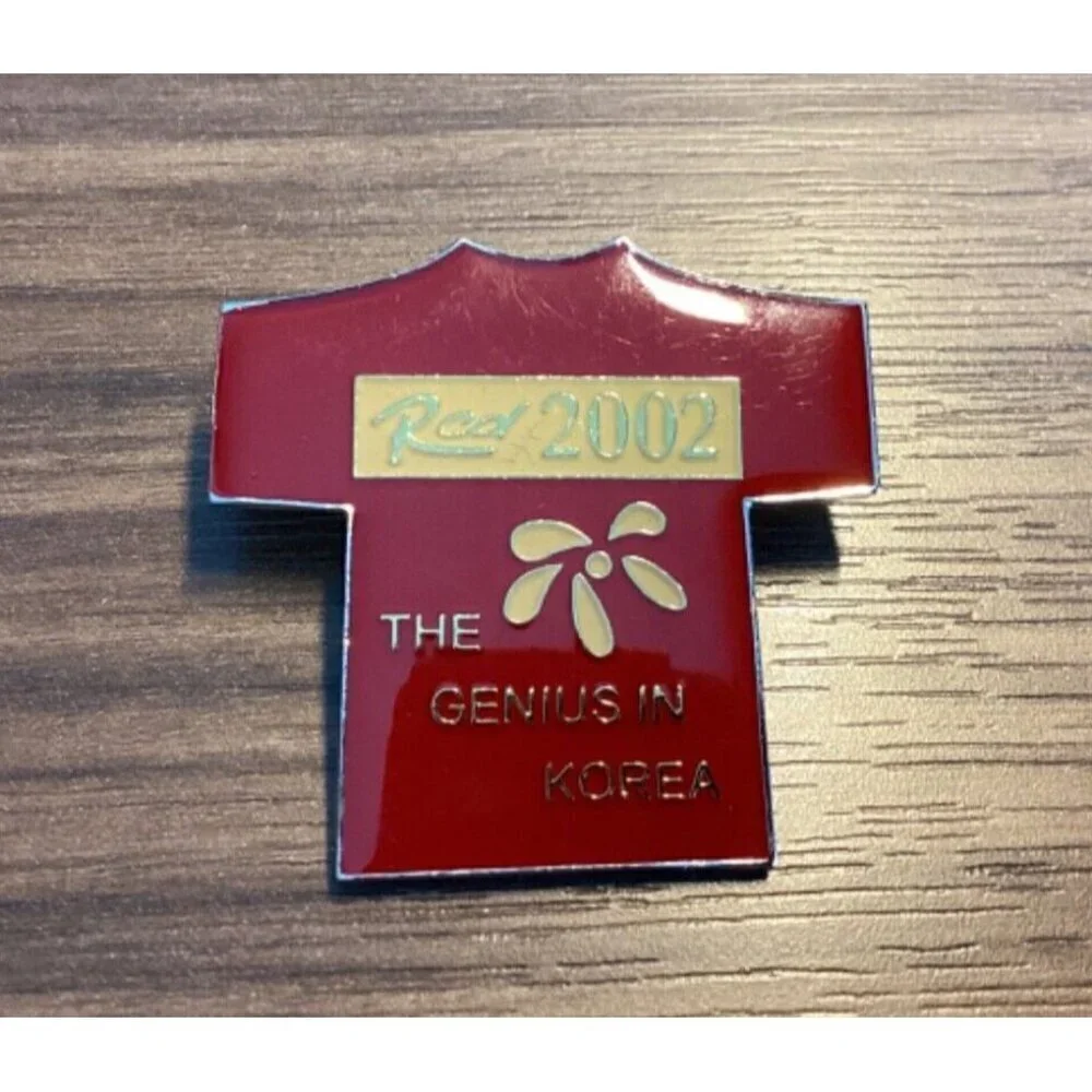 2002 Red Shirt The Genius In Korea Pin Large Heavy
