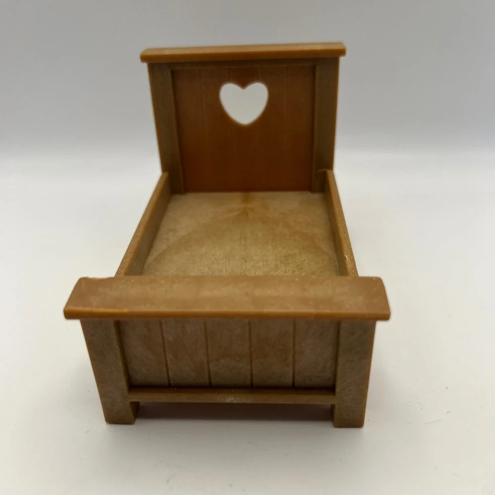 Calico Critters Woodzeez Heart Headboard Bed Replacement Piece Plastic Vtg