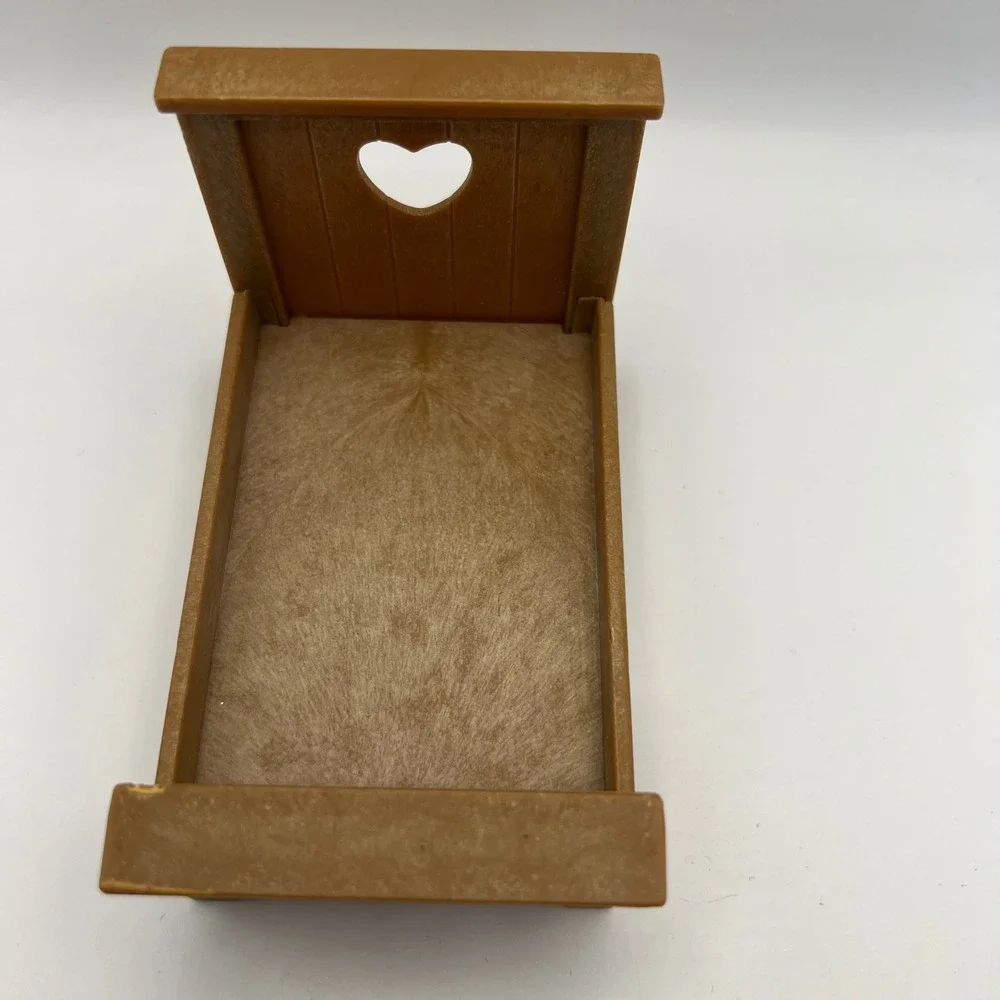 Calico Critters Woodzeez Heart Headboard Bed Replacement Piece Plastic Vtg
