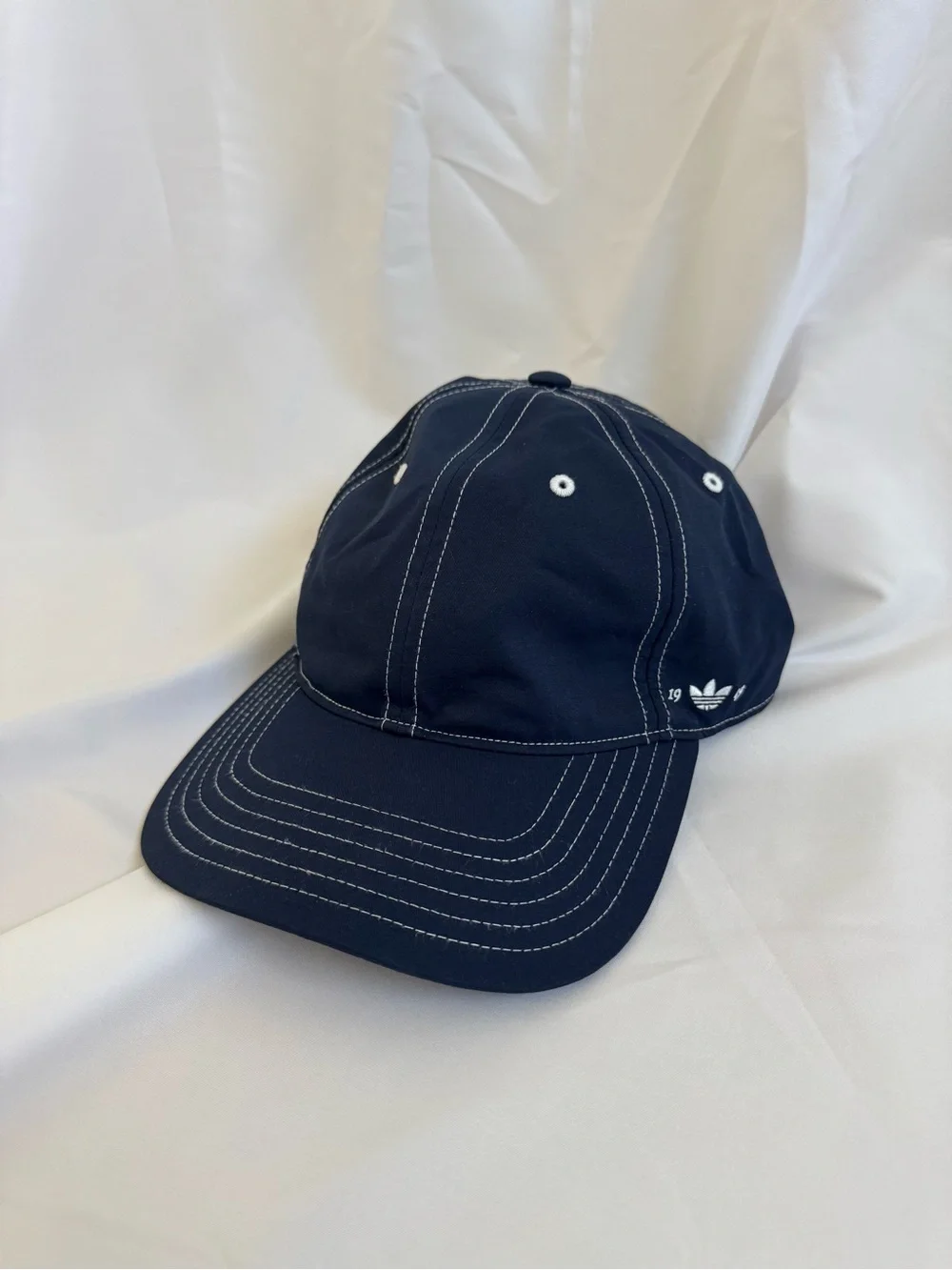 Adidas Unisex Collegiate Preppy Navy Baseball Cap/Dad Hat with White Stitching