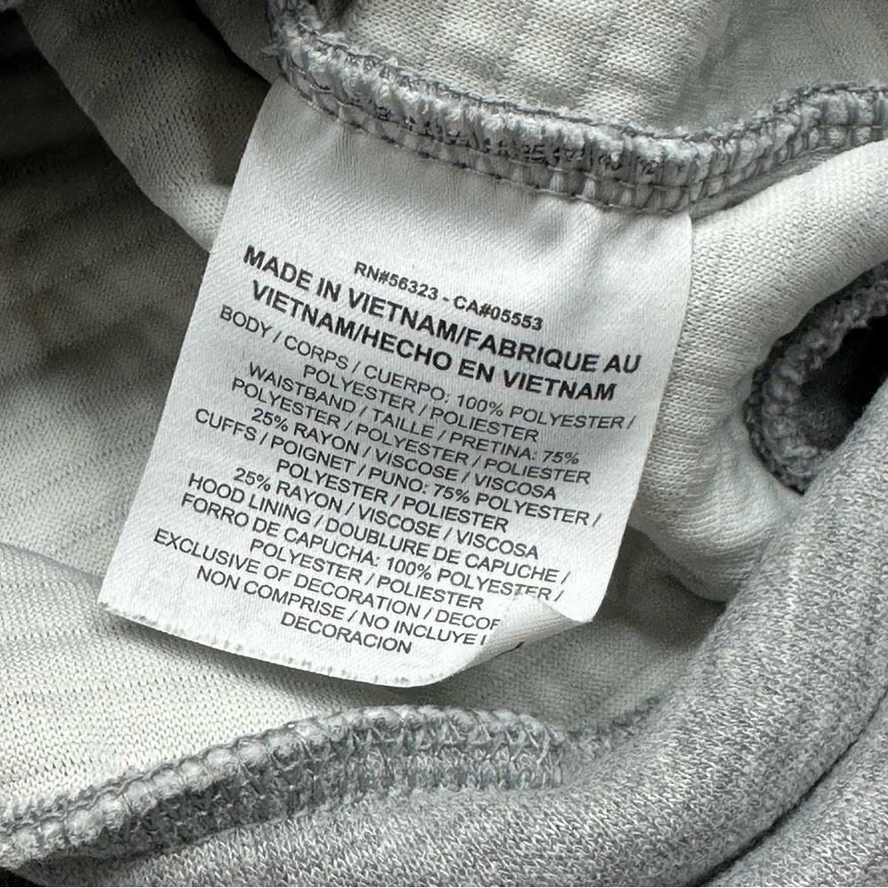 Nike lining flaws look