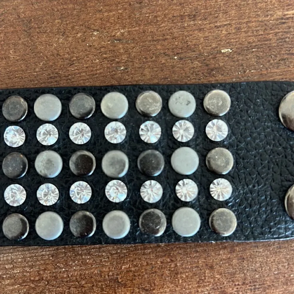 N/A black leather