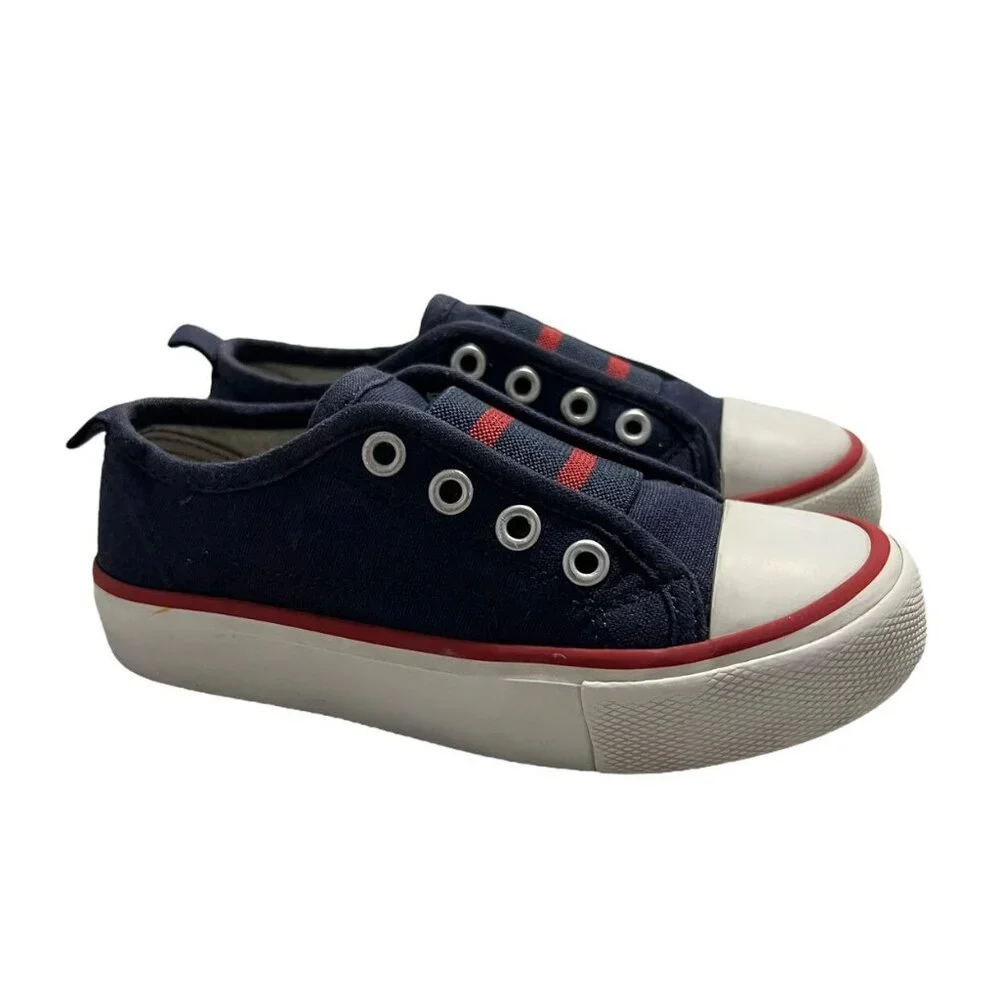 Tucker + Tate 10 elastic sneakers