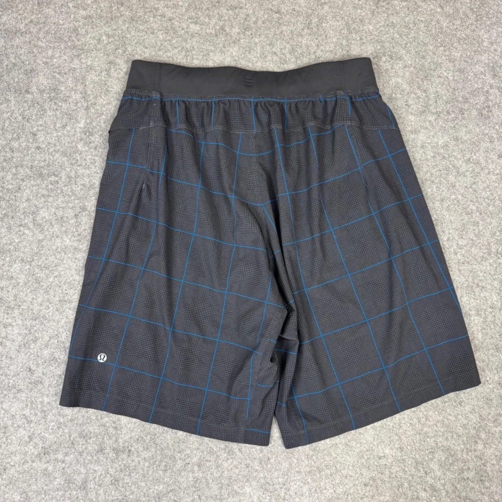 Lululemon Mens Pace Breaker Shorts Black Blue Plaid Houndstooth Activewear 31