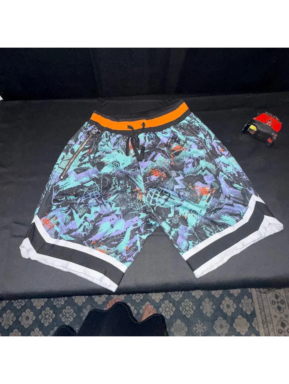 Men's Athletic Shorts with Abstract Pattern and Zipper Pocks