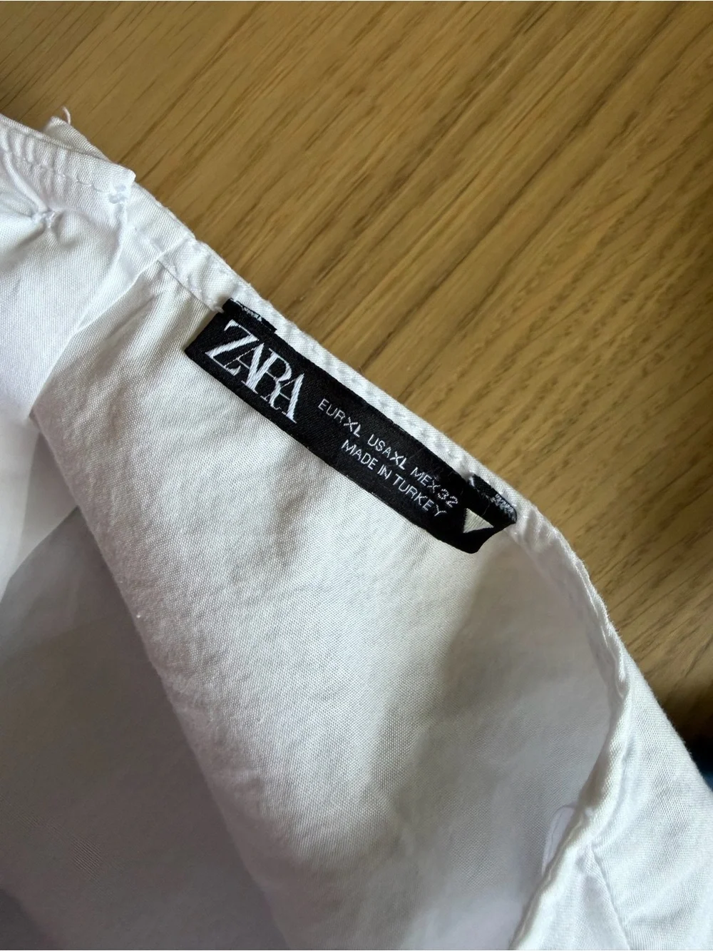 Zara lightweight white