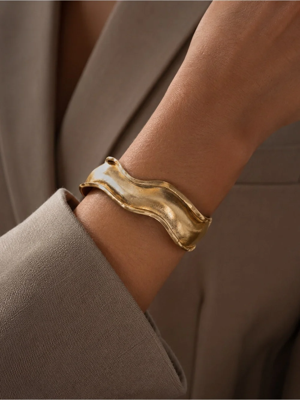 Wavy Gold Tone Cuff Bracelet Sculptural Artisan Unsigned