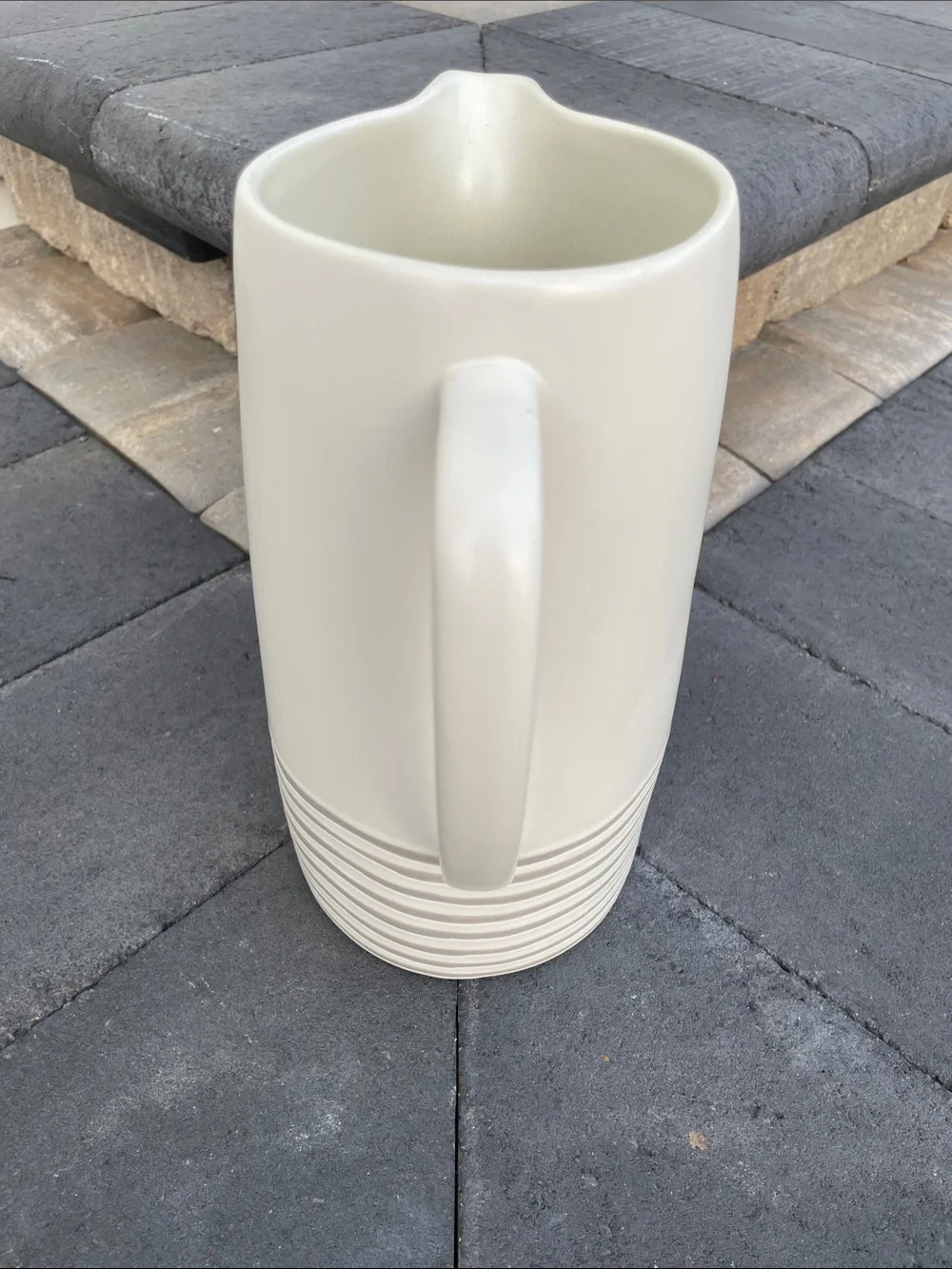 Hearth & Hand minimalist ceramic