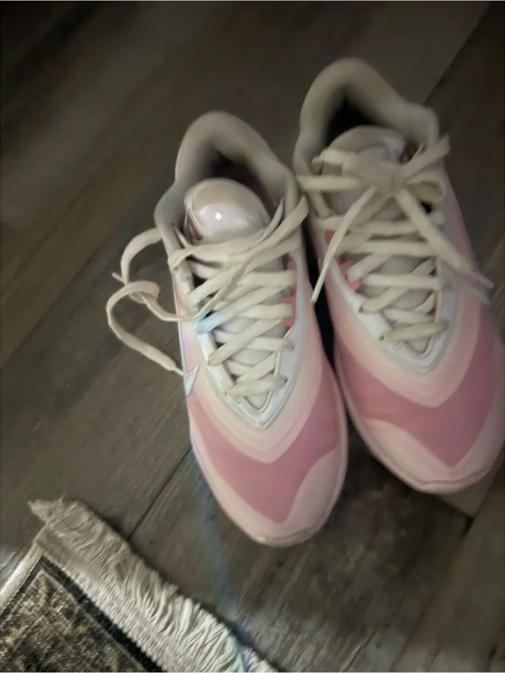 Nike lightweight smooth