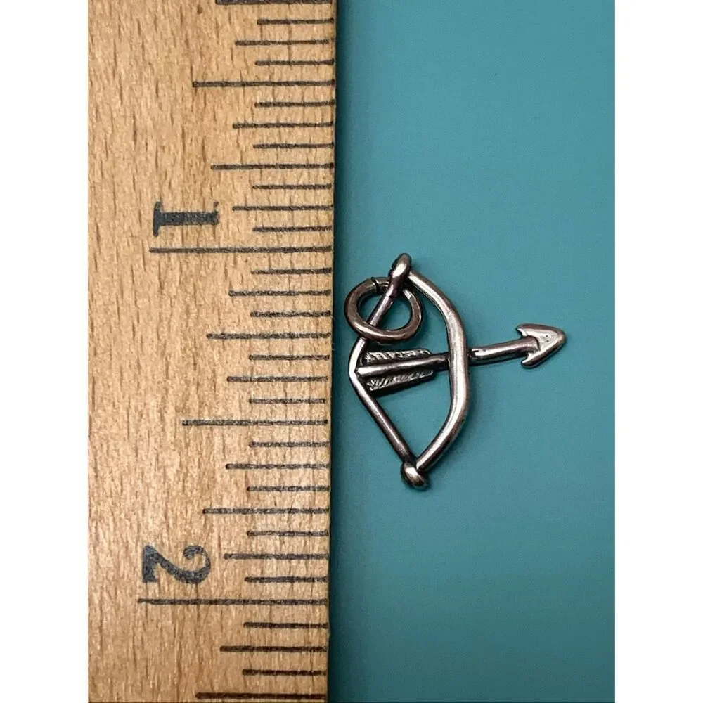 Independent bow arrow