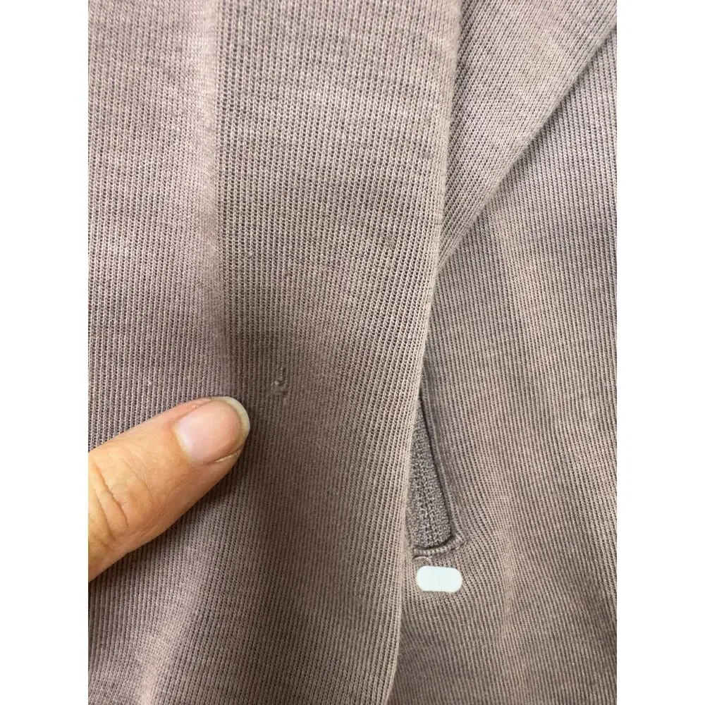 Nike pockets full