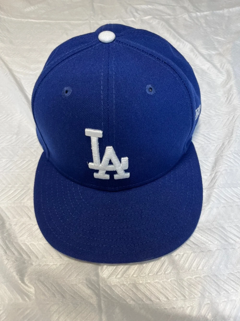 New Era LA Dodgers 59Fifty Authentic Collection Low Crown Cap -  7 5/8”
