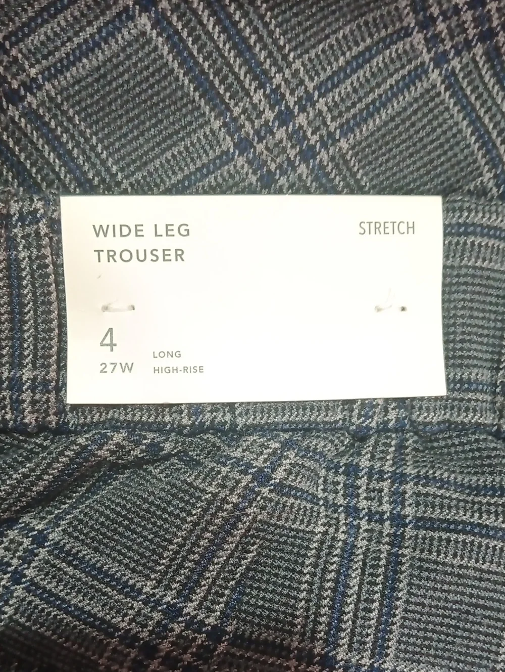 American Eagle Outfitters straight lines