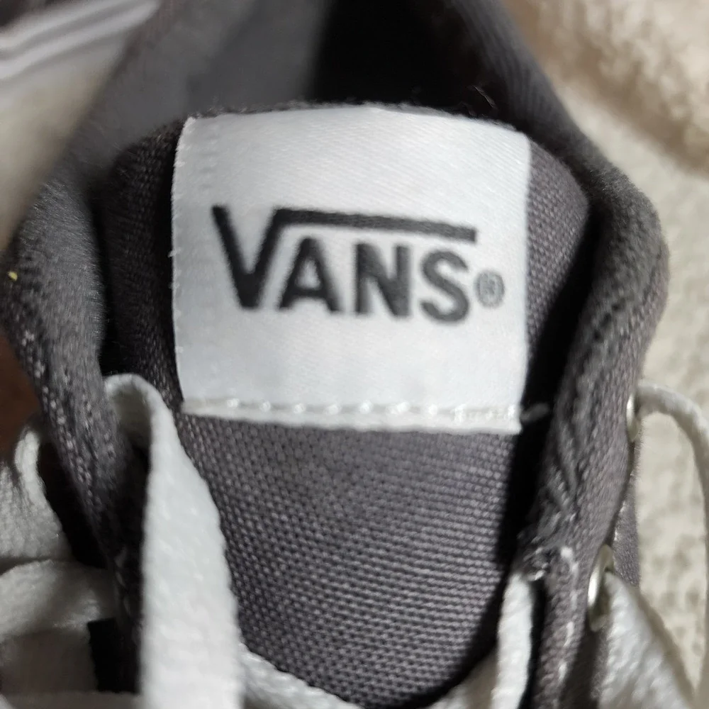 Vans product pair