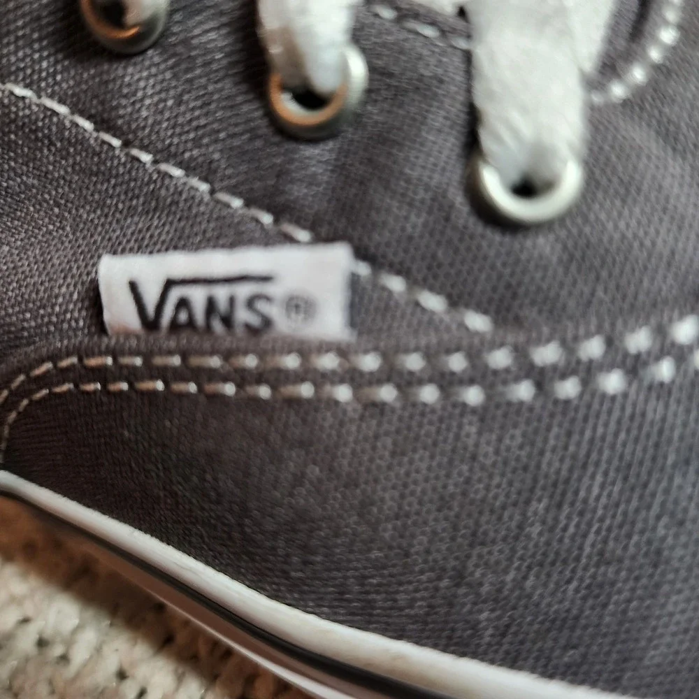 Vans product pair