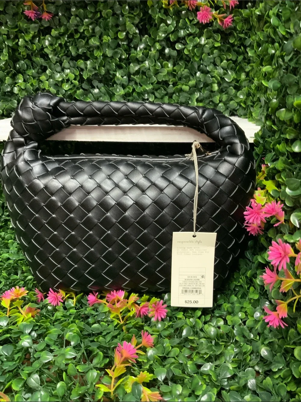 N/A sleek black