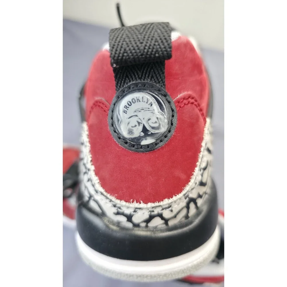 Jordan Spizike Low Toro (GS) -FQ3950-600 - US size 6 Youth